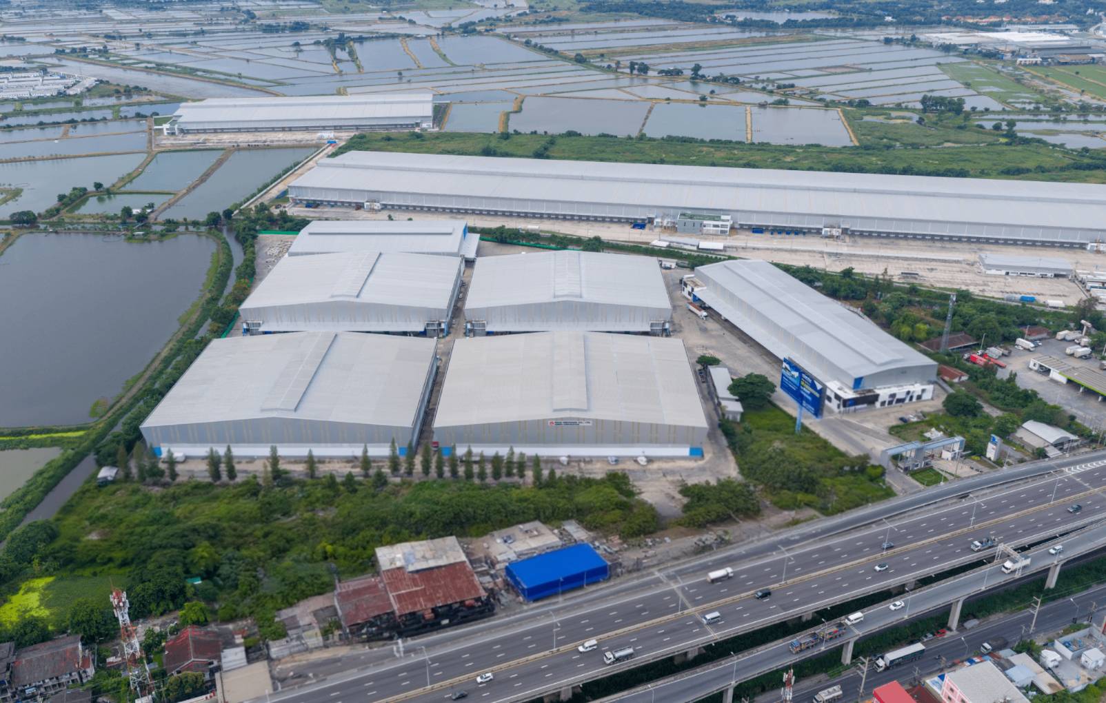 คลังสินค้าพูลพิพัฒน์ B38 บางนา กม.38 จ.ฉะเชิงเทรา รูปโกดังให้เช่า 2