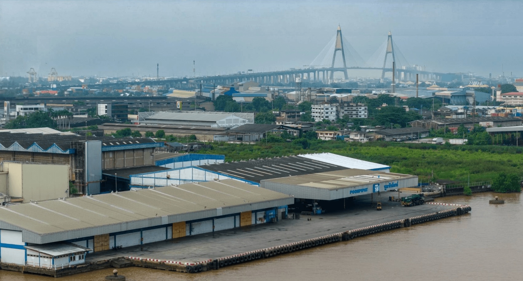 คลังสินค้าพูลพิพัฒน์ สำโรง จ.สมุทรปราการ รูปโกดังให้เช่า 1