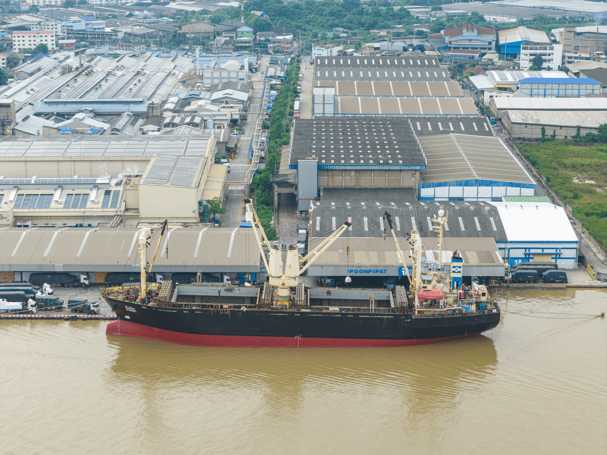 คลังสินค้าพูลพิพัฒน์ สำโรง จ.สมุทรปราการ รูปโกดังให้เช่า 2